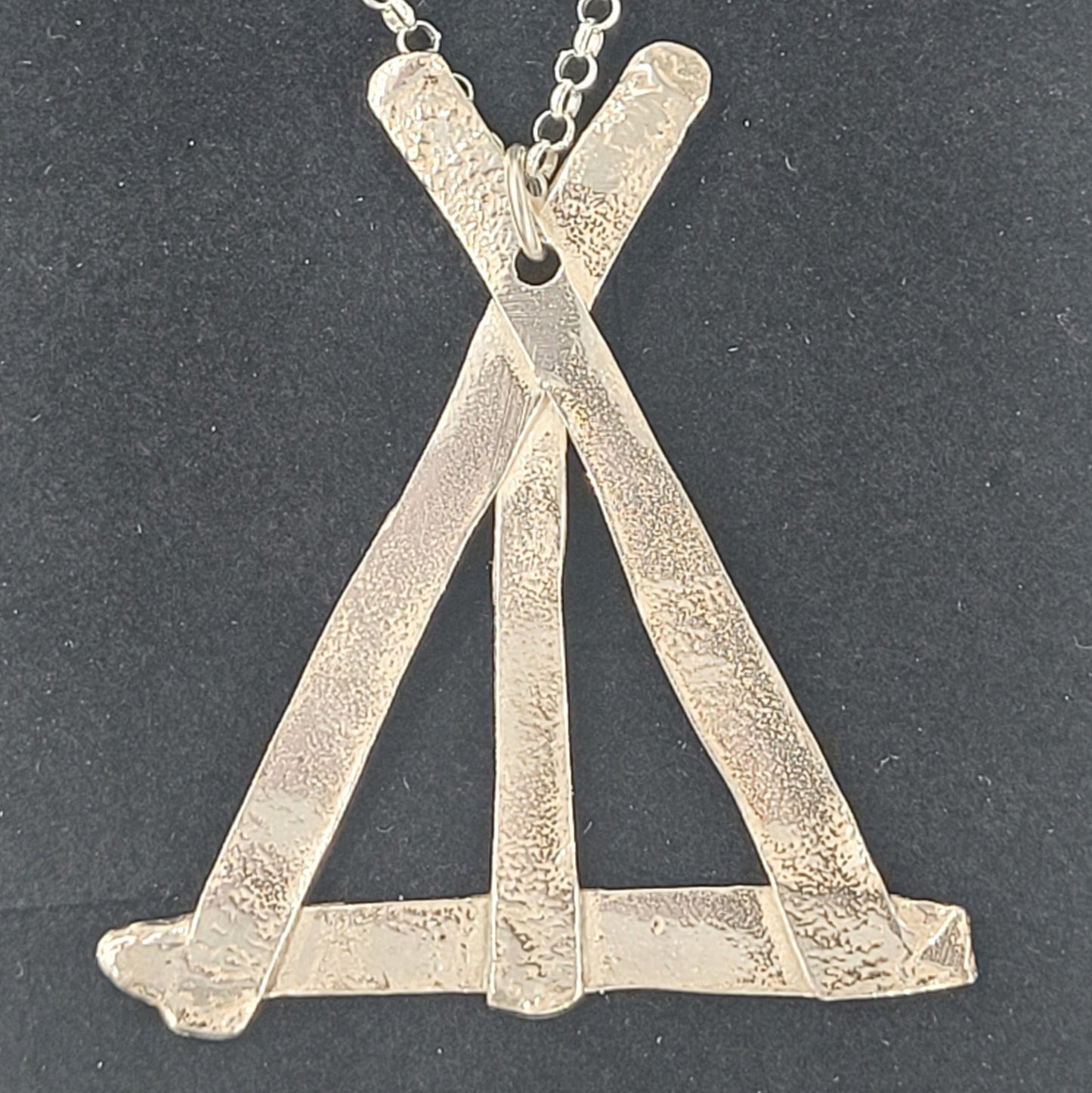 Lávvu kaulakoru, iso