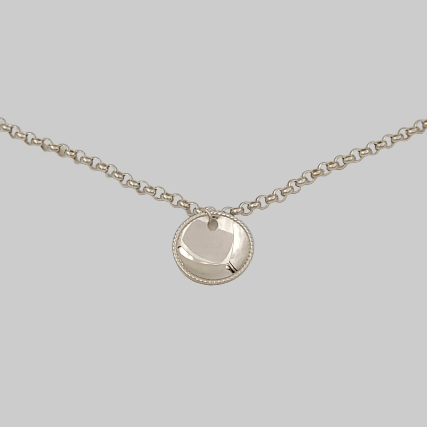 Rannekoru koriste laukkasella