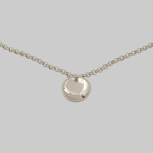 Rannekoru koriste laukkasella