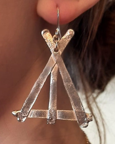 Lávvu korvakorut, isot