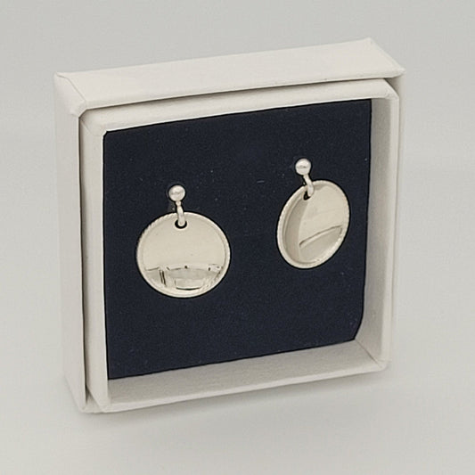 Korvakorut koristelaukkasella